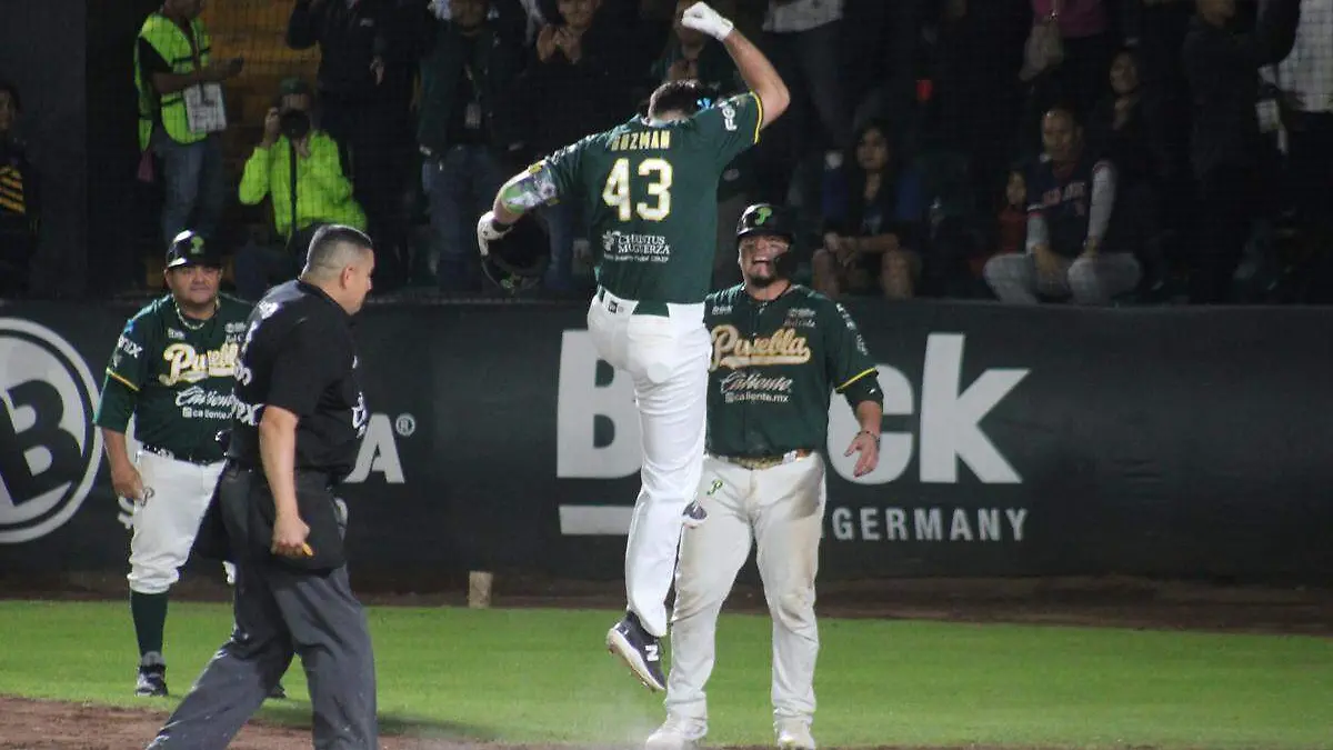 Pericos de Puebla en duelo ante los Guerreros de Oaxaxa